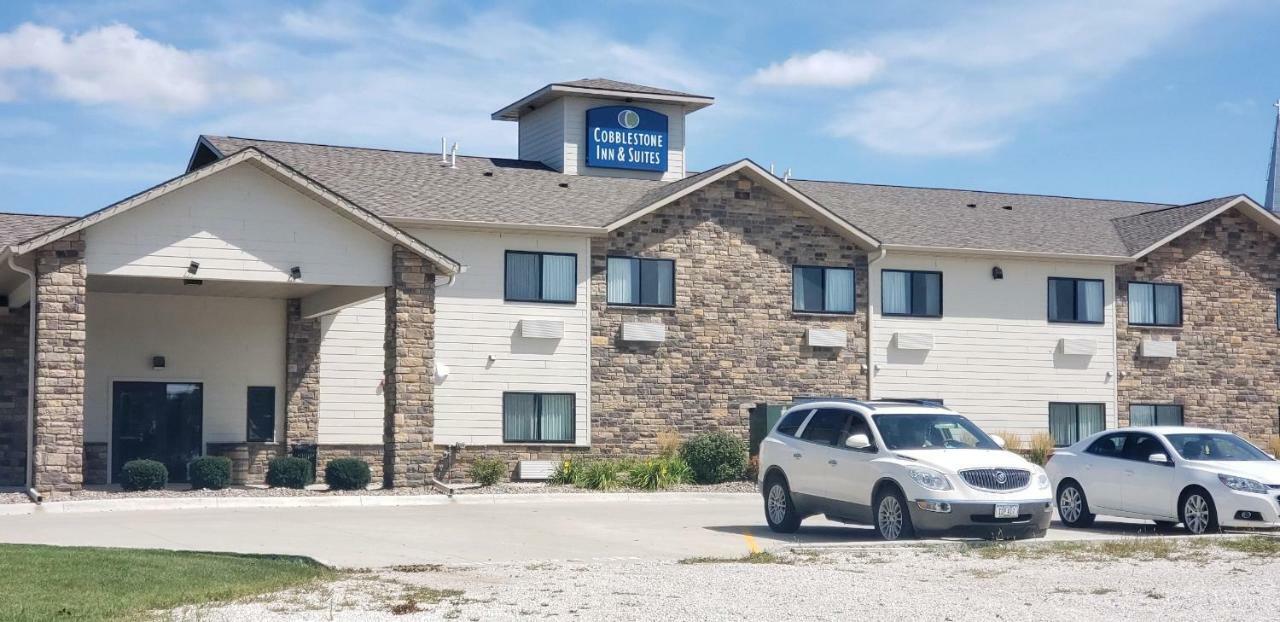 Cobblestone Inn & Suites - Manning Exterior photo